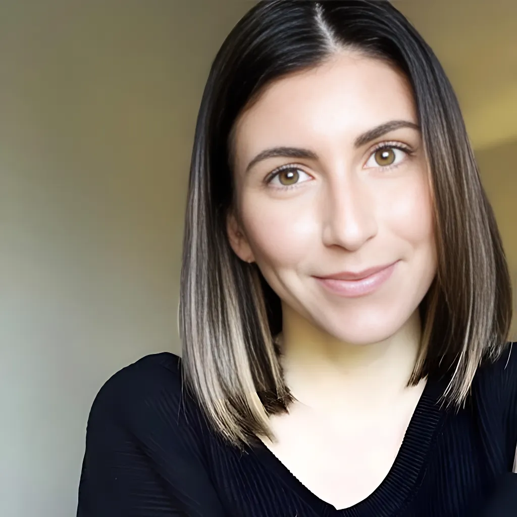 Elysabethe Borzilleri - Board Member At-Large
